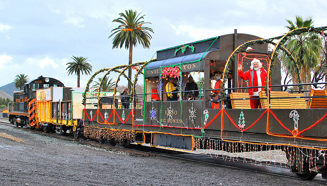 Polar Express: 5 Holiday Train Rides in Northern California - offMetro CA