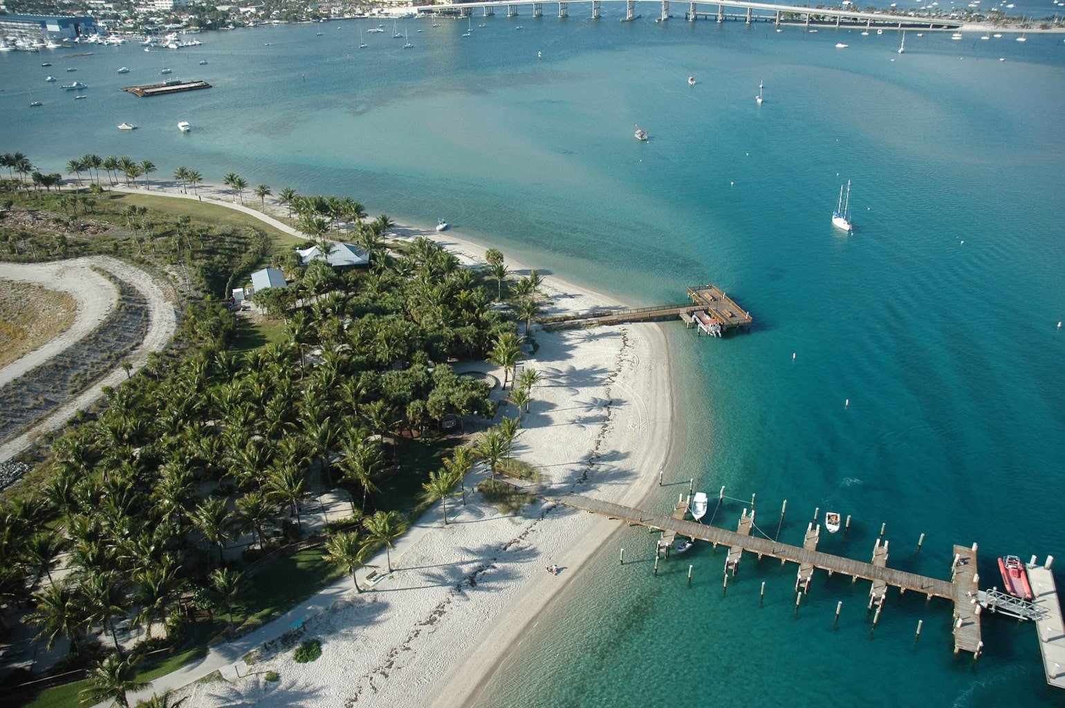 Палм бич. Палм-Бич Флорида. Палм Бич Айленд. Вест Палм Бич Флорида. Palm Beach Флорида.