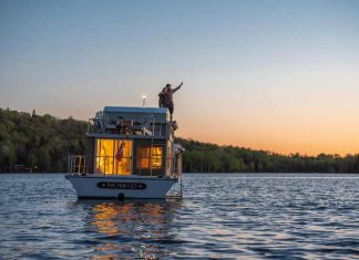 Floating Vacation Rentals portland