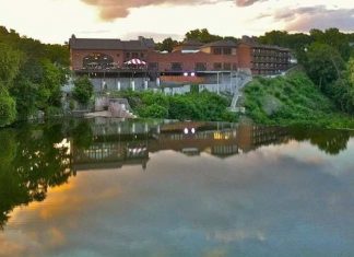 Diamond Mills Hotel and Tavern
