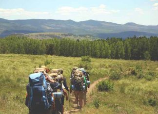 DO'S and DON'TS During Hiking