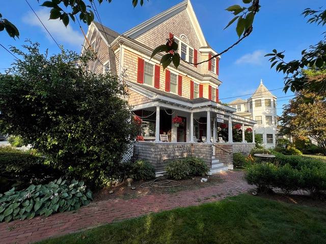 evening at Palmer House Inn in cape cod