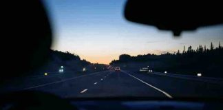 Top 5 Dashcam Features that Help you Stay Safe on Your Road Trips