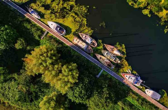 Yacht Mooring Safety Tips