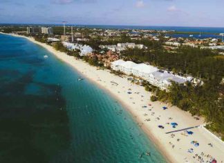 Young Travellers in the Cayman Islands