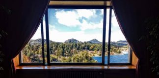 Picking The Right Window Frames for Your Vacation Home