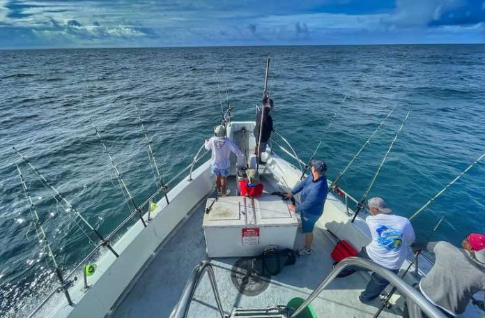 advantages and disadvantages of charter fishing