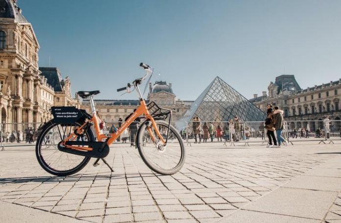 green tour of paris