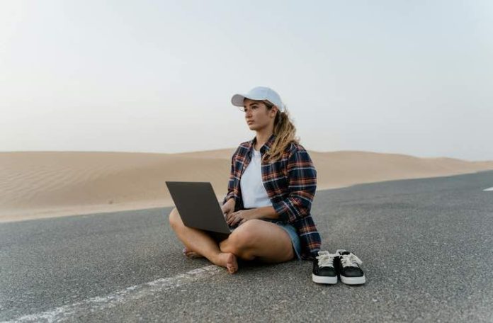 Tips to Combat Loneliness as a Digital Nomad