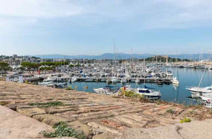 Juan-les-Pins guide
