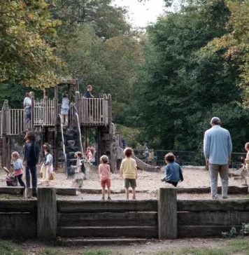 Playgrounds Near Transit Make Family Outings Easier