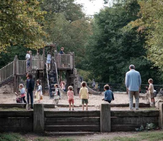 Playgrounds Near Transit Make Family Outings Easier